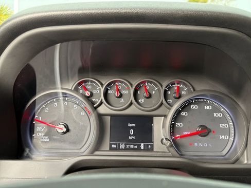 Used 2023 Chevrolet Silverado 1500 Custom image 15