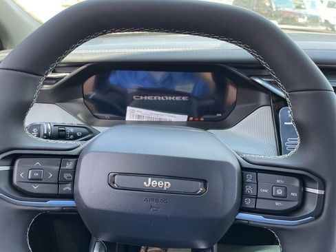 New 2026 Jeep Cherokee Laredo image 10