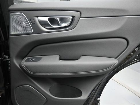 New 2026 Volvo XC60 B5 Ultra w/ Protection Package Premier image 28