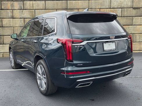 Used 2024 Cadillac XT6 Premium Luxury AWD/4WD image 3