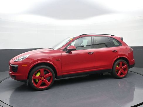 Used 2018 Porsche Cayenne S AWD/4WD image 4