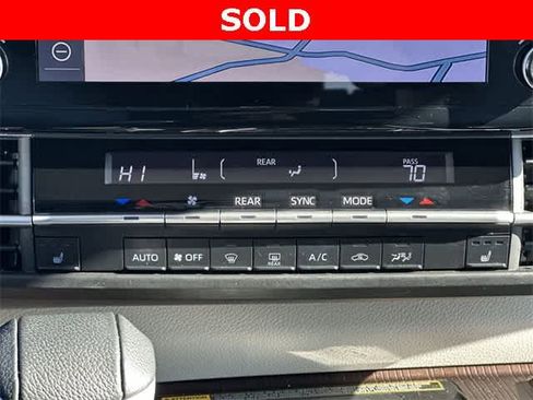 Used 2021 Toyota Sienna XLE w/ XLE Plus Package image 15