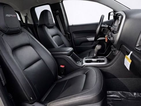 Used 2021 Chevrolet Colorado ZR2 w/ ZR2 Dusk Special Edition image 16