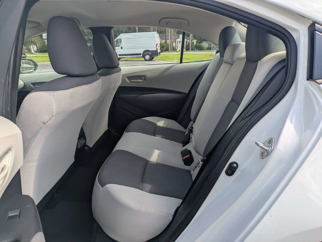 Used 2023 Toyota Corolla LE FWD image 14