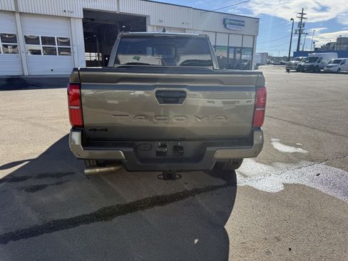 Certified 2025 Toyota Tacoma TRD Sport w/ TRD Sport Premium Package image 5