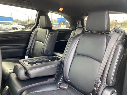 Certified 2024 Honda Odyssey Sport image 16