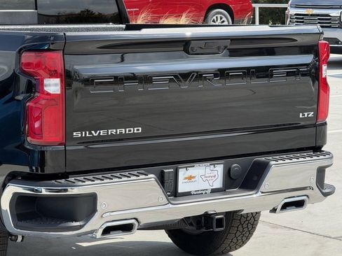 New 2026 Chevrolet Silverado 1500 LTZ w/ LTZ Premium Texas Edition AWD/4WD image 6