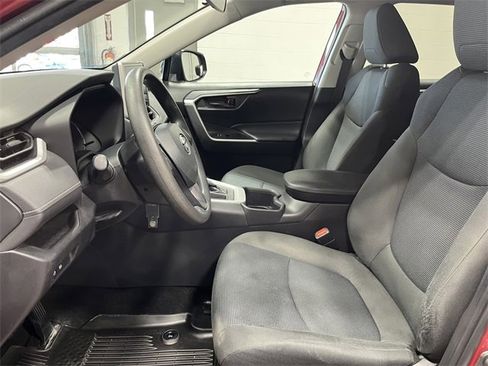 Used 2023 Toyota RAV4 LE image 10