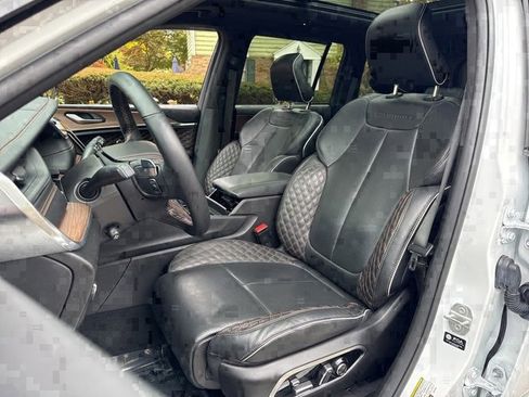 Used 2022 Jeep Grand Cherokee Summit w/ Adv Protech Group IV image 17