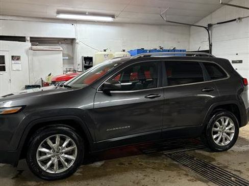 Used 2015 Jeep Cherokee Limited w/ Trailer Tow Group image 1