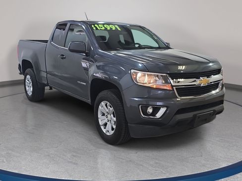 Used 2015 Chevrolet Colorado LT w/ LT Convenience Package RWD image 4
