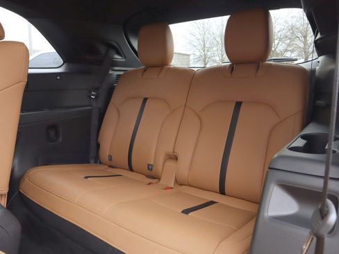 Certified 2025 MAZDA CX-90 3.3 Turbo S w/ Premium Plus image 10