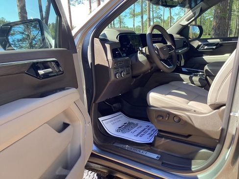 New 2026 Chevrolet Tahoe Z71 w/ Z71 Off-Road Package AWD/4WD image 12