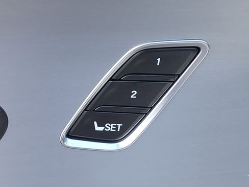 Used 2023 Acura TLX w/ Technology Package FWD image 10