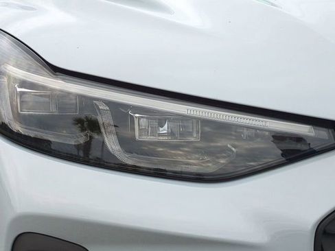 Used 2025 Ford Escape Platinum image 10