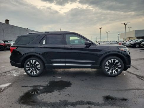 New 2026 Ford Explorer Platinum w/ LUX Leather Package AWD/4WD image 3