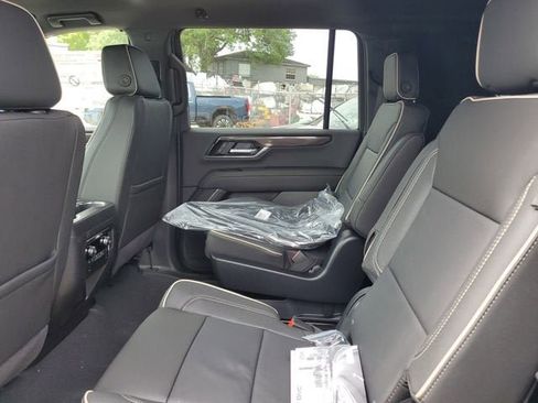 New 2026 GMC Yukon XL Elevation image 11