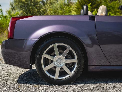 Used 2004 Cadillac XLR image 78