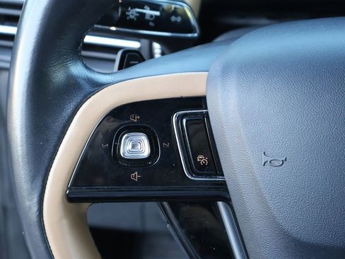 Used 2020 Lincoln Corsair Reserve image 35