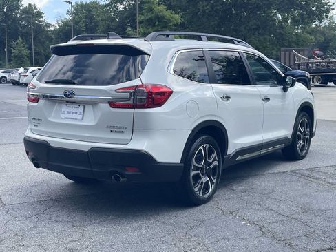 Used 2024 Subaru Ascent Touring AWD/4WD image 4