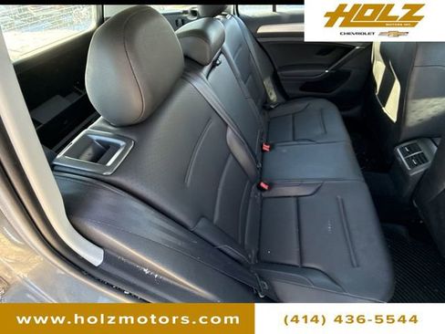 Used 2016 Volkswagen Golf Limited Edition image 28