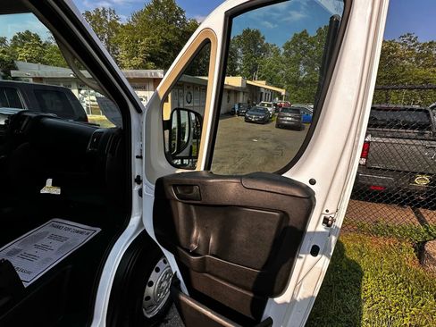 Used 2021 RAM ProMaster 2500 image 30