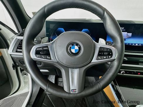 Used 2026 BMW X5 xDrive40i w/ M Sport Package AWD/4WD image 11