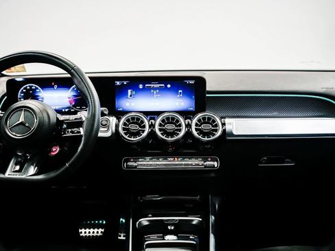 Used 2025 Mercedes-Benz GLB 35 AMG 4MATIC image 13