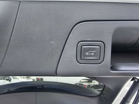 Used 2023 Buick Envision Essence image 15