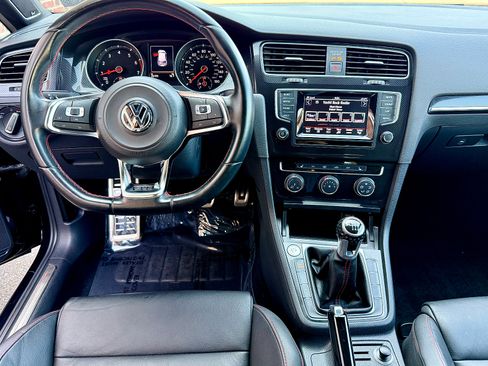 Used 2015 Volkswagen GTI SE w/ Lighting Package (SEL) FWD image 13
