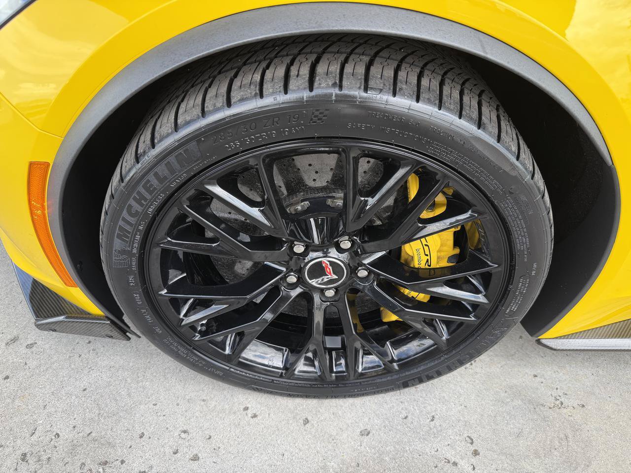 Used 2015 Chevrolet Corvette Z06 w/ Z07 Performance Package w/ Z07 Performance Package RWD image 49