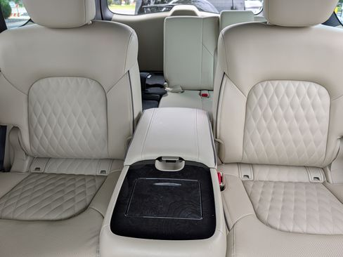 Used 2023 INFINITI QX80 Sensory w/ All-Season Package AWD/4WD image 13