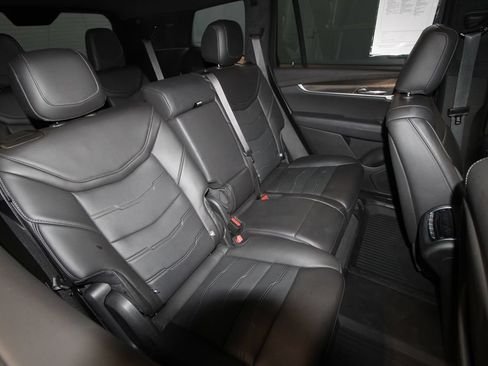 Used 2023 Cadillac XT6 Premium Luxury w/ Platinum Package FWD image 24