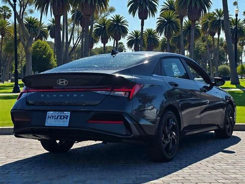 New 2026 Hyundai Elantra SEL Sport Premium FWD image 5
