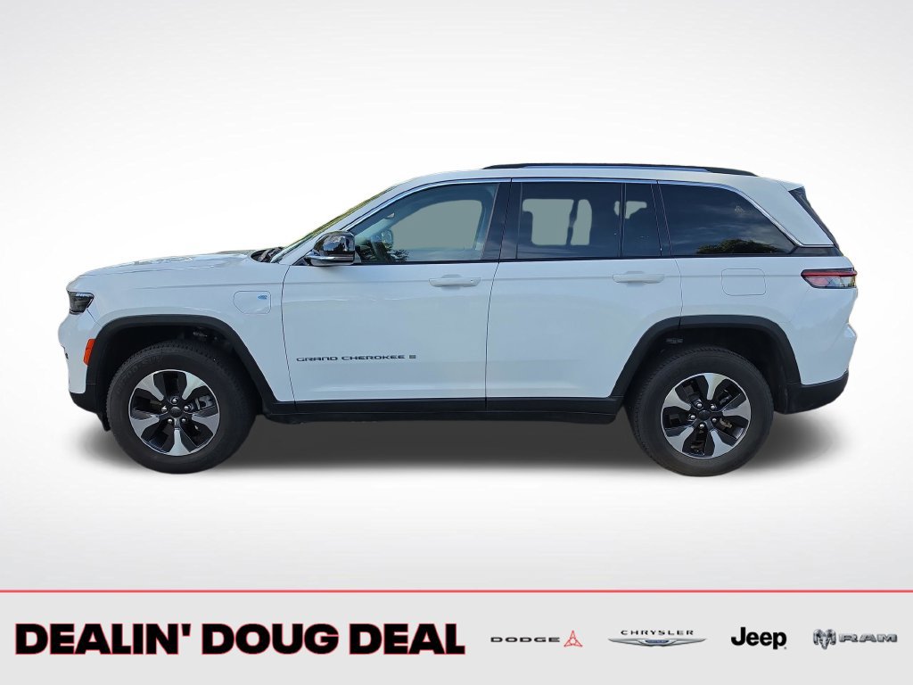 Used 2024 Jeep Grand Cherokee Limited 4xe AWD/4WD image 3