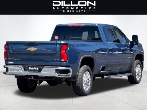 Used 2025 Chevrolet Silverado 3500 LTZ w/ LTZ Plus Package AWD/4WD image 4