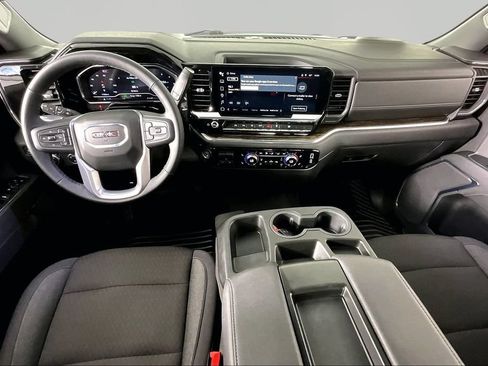 Used 2024 GMC Sierra 1500 SLE w/ Preferred Package AWD/4WD image 8