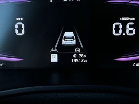 Used 2025 Kia Soul LX w/ LX Technology Package image 36