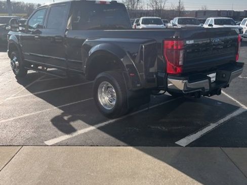 Used 2022 Ford F350 XLT image 4