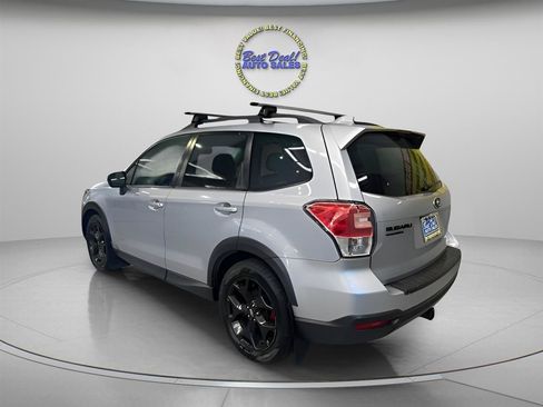 Used 2018 Subaru Forester 2.5i Premium AWD/4WD image 3