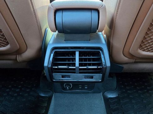 Used 2020 Audi Q3 2.0T Premium Plus w/ Premium Plus Package image 38