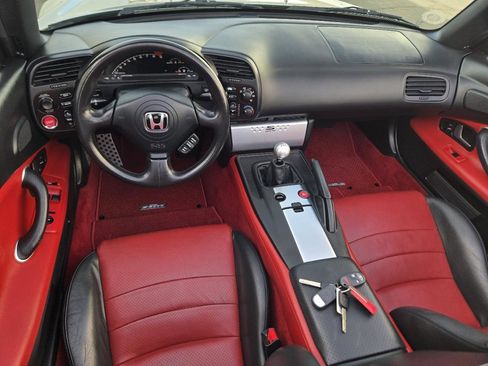 Used 2004 Honda S2000 image 47