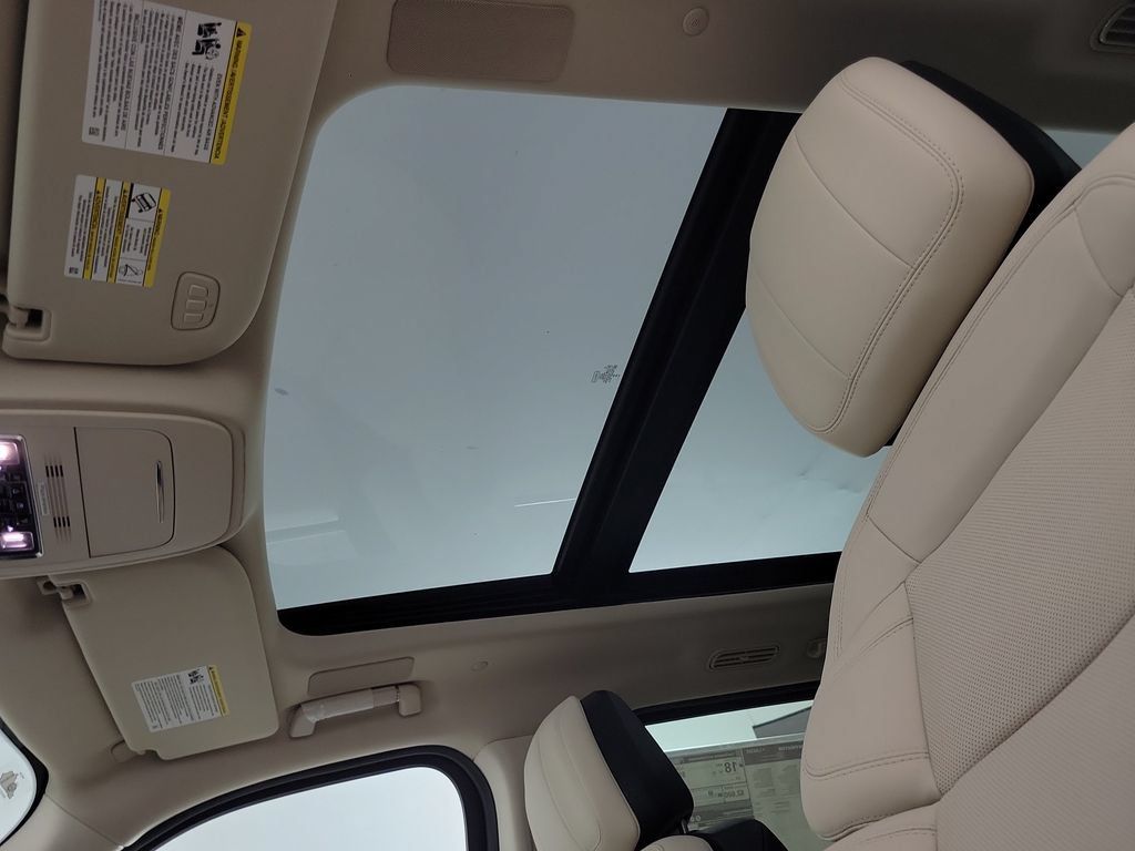 New 2027 Lincoln Navigator L Reserve RWD image 18