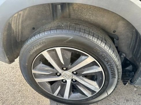 Used 2021 Honda HR-V LX image 10
