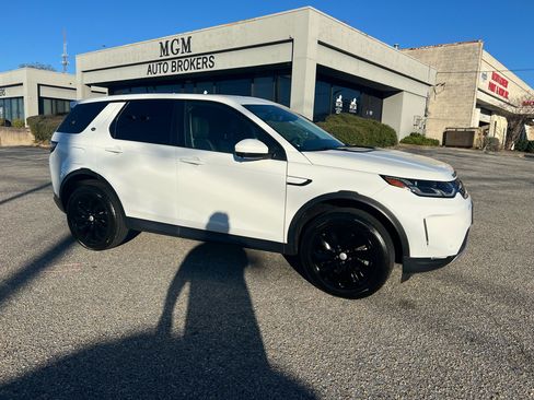 Used 2020 Land Rover Discovery Sport SE image 22