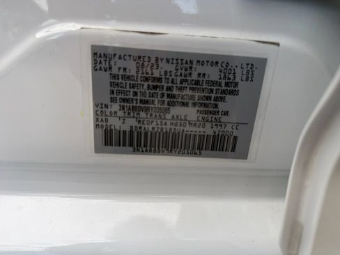 Certified 2024 Nissan Sentra SR FWD image 32