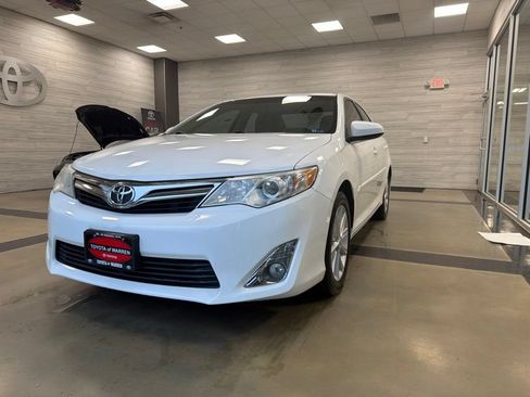 Used 2013 Toyota Camry XLE FWD image 3