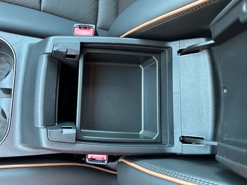 New 2026 GMC Canyon AT4 w/ AT4 Premium Package AWD/4WD image 24