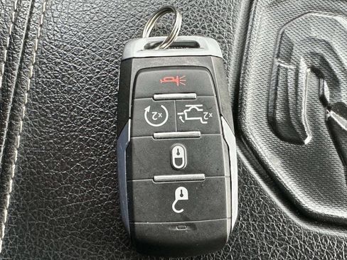 Used 2021 RAM 1500 Laramie AWD/4WD image 35