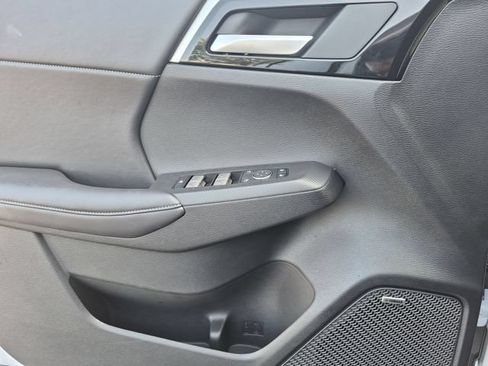 New 2026 Mitsubishi Outlander LE FWD image 12